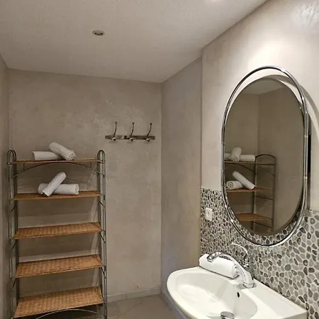 Le Clos Saint Jean, Vue Cite, Piscine Et Parking 아파트 카르카손