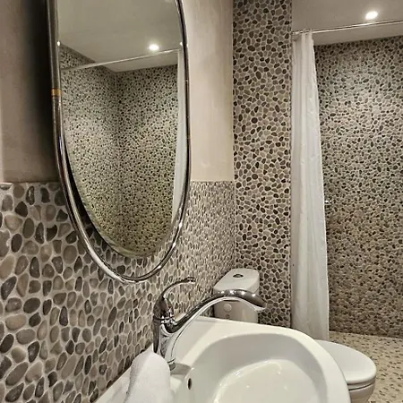 Le Clos Saint Jean, Vue Cite, Piscine Et Parking Lejlighed Carcassonne