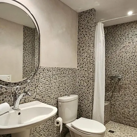 Le Clos Saint Jean, Vue Cite, Piscine Et Parking 아파트