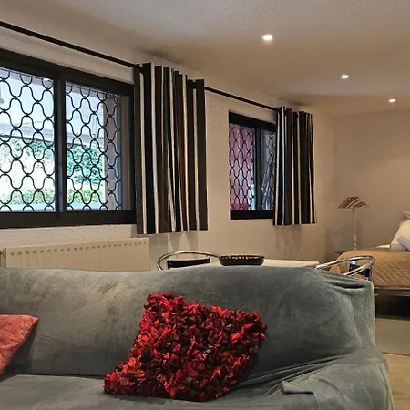 Le Clos Saint Jean, Vue Cite, Piscine Et Parking Apartament *